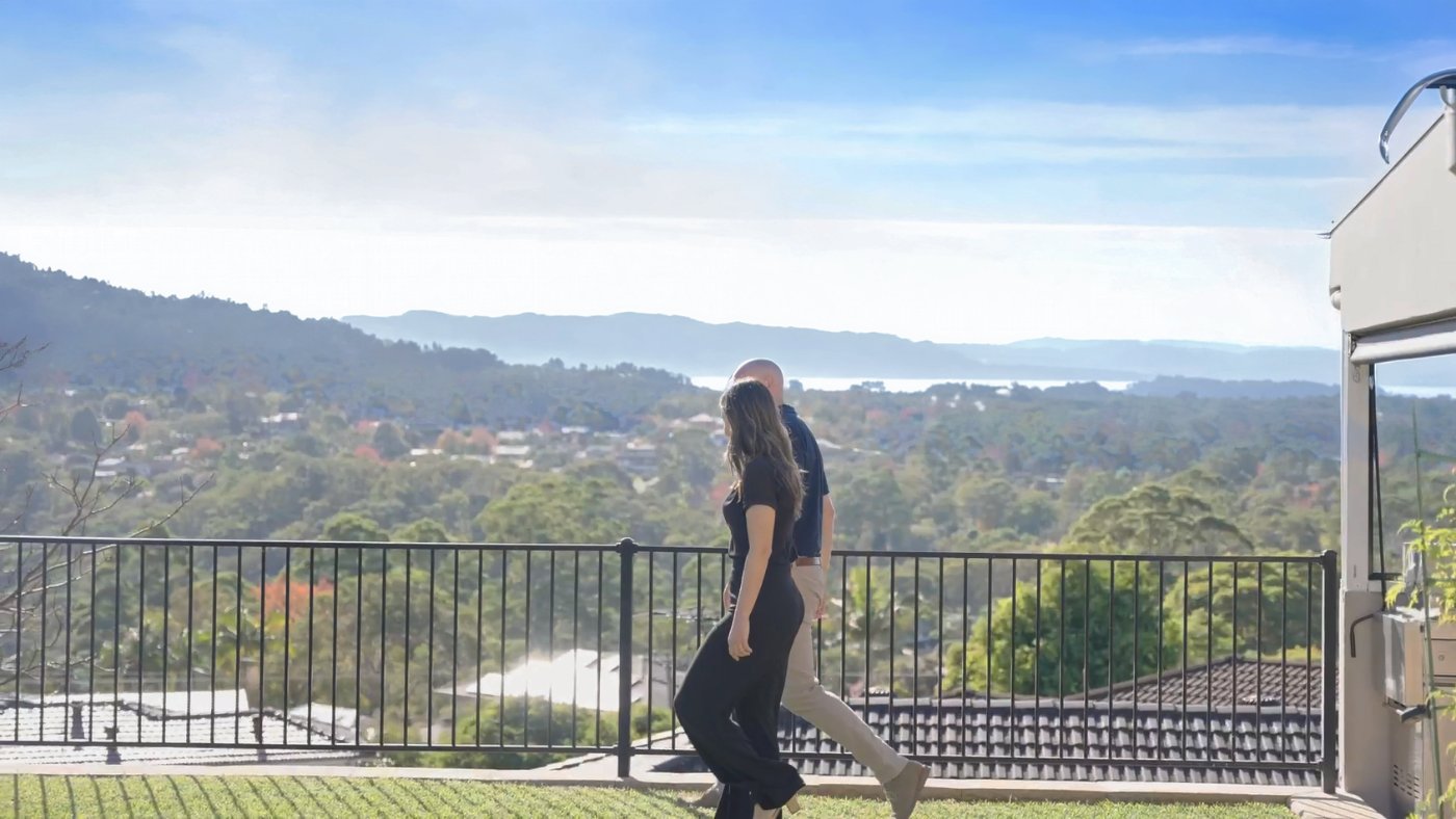 Dea Manassen looking out over the Northern Beaches