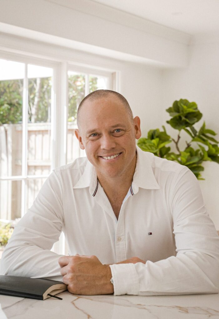 Portrait of Mike Manassen